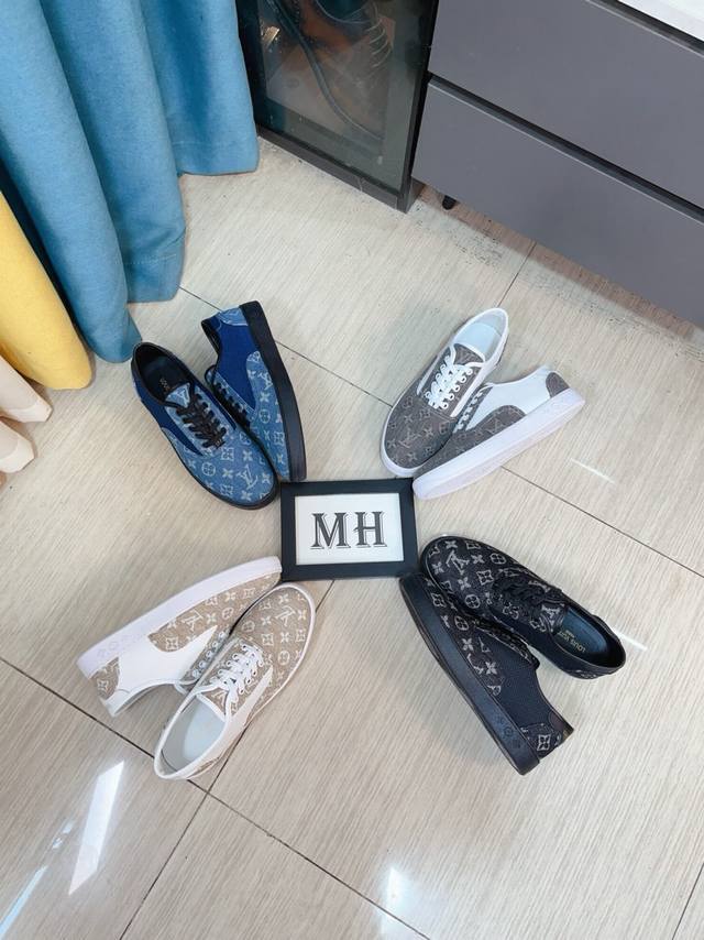 出厂价p Lv 男鞋高端品牌：官网1：1最新力作：鞋面采用意大利进口头层牛皮冲孔设计全真皮内里制作，让行走更加便捷舒适！独家新款，惊世之作！打造时尚个性衬托你的