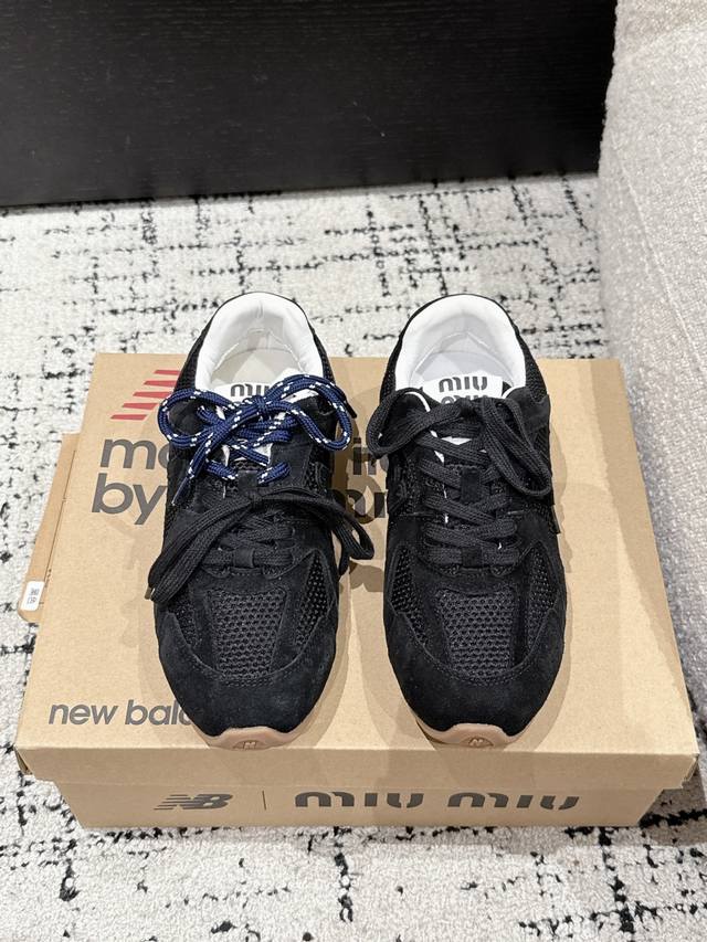 男+10 #情侣款 顶级版本 Miu Miunew Balance 530 缪缪丨纽巴伦联名25 春夏系列复古 情侣运动鞋 原版购入开发 做货 品质升级 网上已