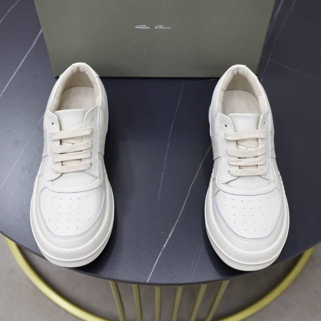 出厂价pp 情侣款 欧文斯顶级新款专柜同步发售 鞋面意大利进口棉布 牛皮 全进口透气猪皮 网布 内里 完全1比1复刻 鞋底 原厂特供原版底 独家活动成型底超级舒